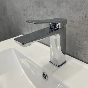 Смеситель для раковины Comforty FC071A-CCT Хром глянцевый Смеситель для раковины Comforty FC071A-CCT Хром глянцевый